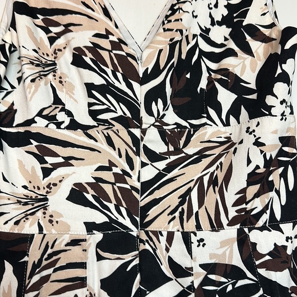 White House black Market dress - Picture 3 of 9